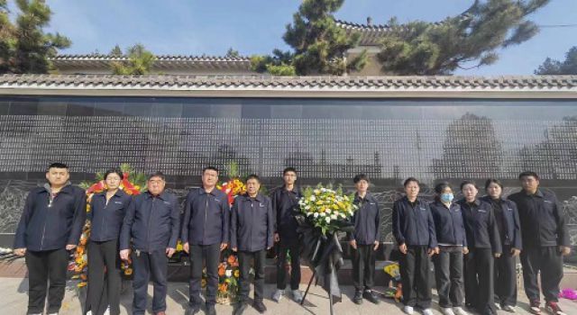 一公司黨支部組織開展“慎終追遠(yuǎn)、緬懷先烈”主題活動